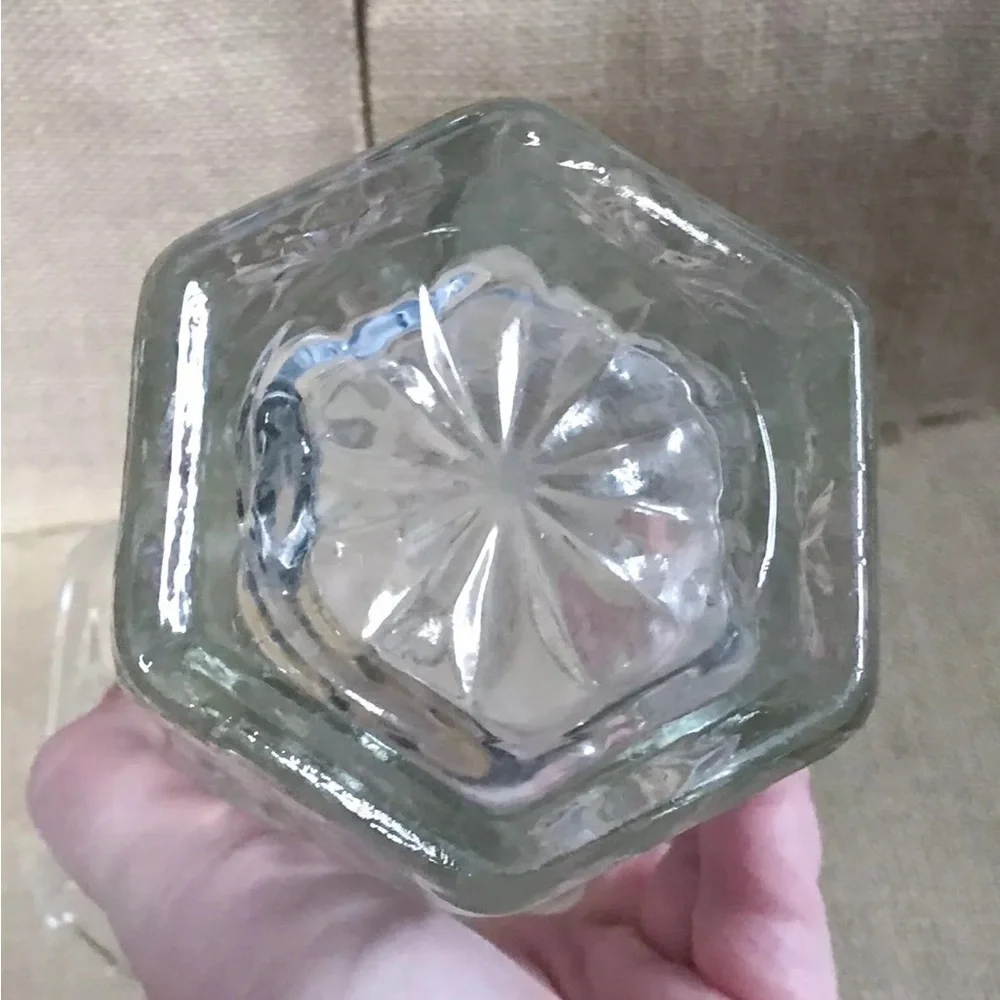 Vintage Clear Starburst Pressed Glass Vase Ruffled Rim Heavyweight Fairy Core - Picture 4 of 5